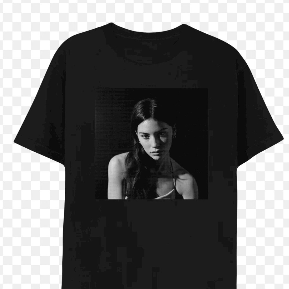 gracie abram’s spotify fans first t-shirt, size large, in great condition
